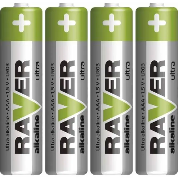 B7911 Alkalická baterie RAVER LR03 (AAA), blistr Raver